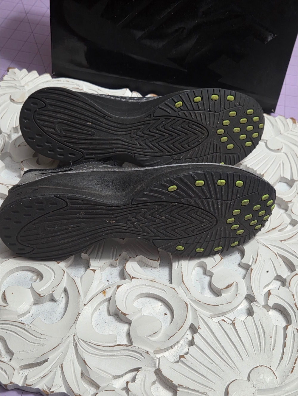 Nike Air SuperFly In Black/Metallic Silver, Size 8 - Picture 8 of 11